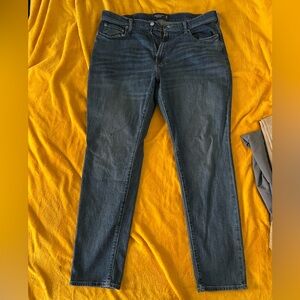 Abercrombie and Fitch Men’s size 38 pants